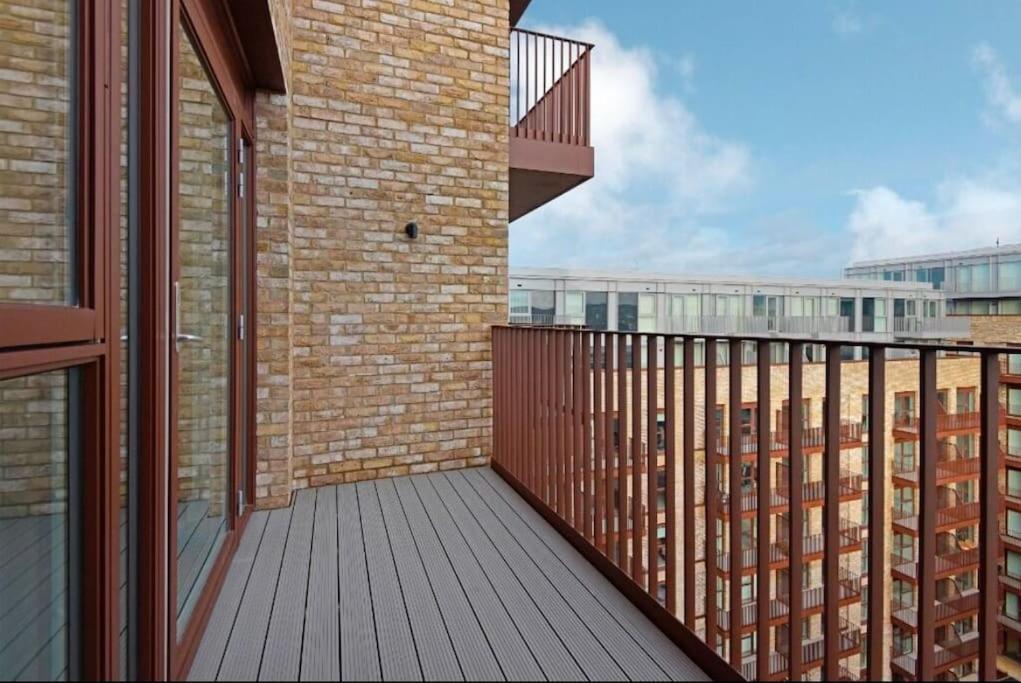 City Escape - Royal Wharf London Exterior foto